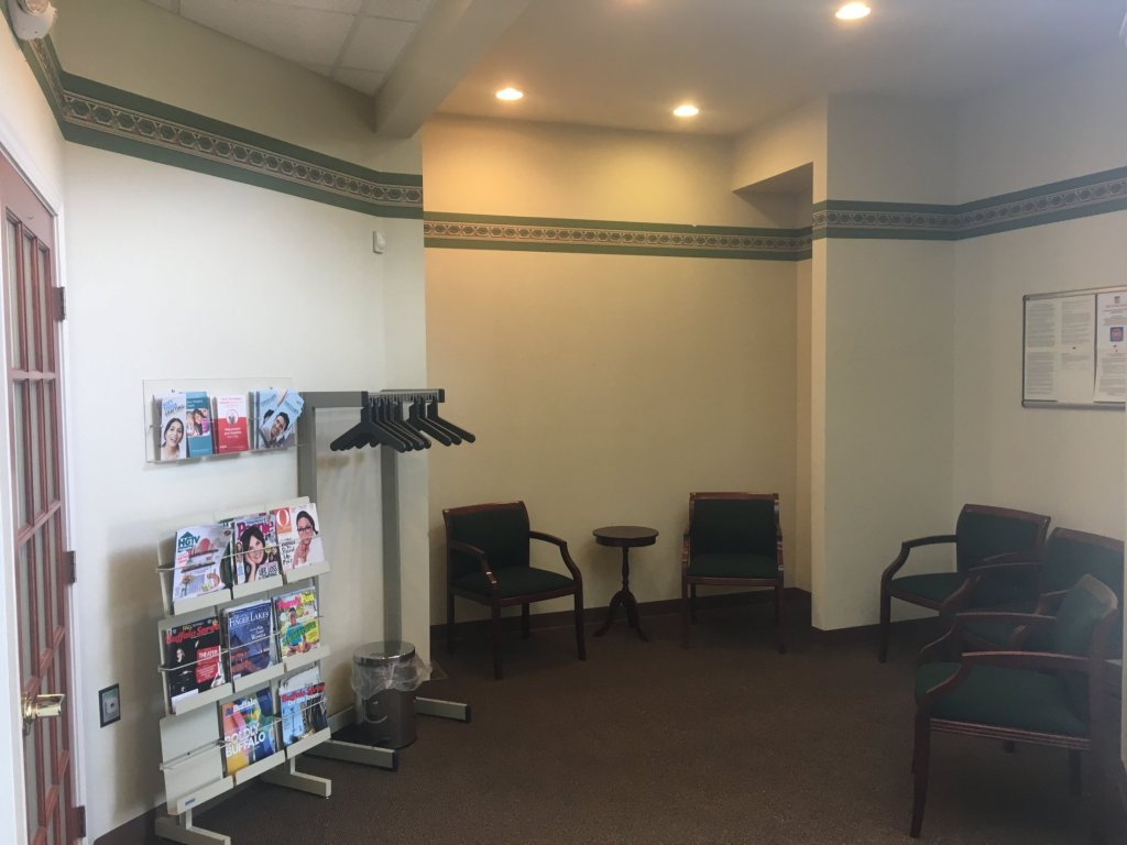 waiting area at {PRACTIE_NAME}