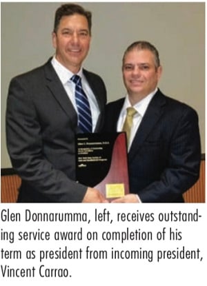 Dr. Donnarumma getting an award at NYSSOMS Meeting